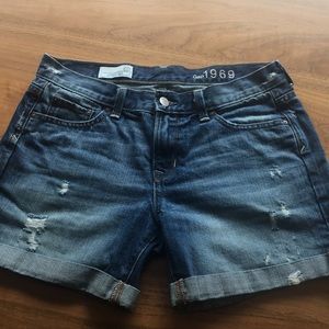 Gap “Sexy Boyfriend” shorts